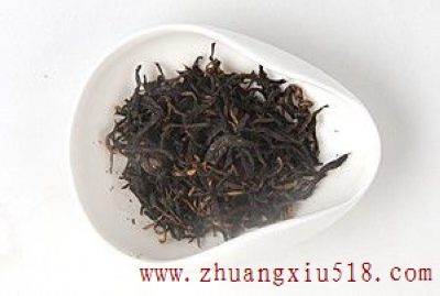 利用茶叶冰箱除味