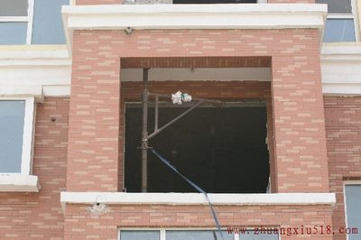 工人装修时坠楼身亡 装修监管敲响行业警钟 工人装修时坠楼身亡 装修监管敲响行业警钟
