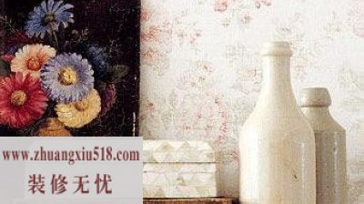 花卉壁纸给墙面换妆容 居家空间增添不同风格