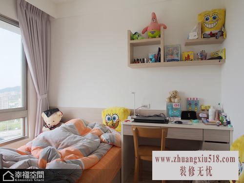 开架式的展示层板,赋予更加丰富的机能想像。