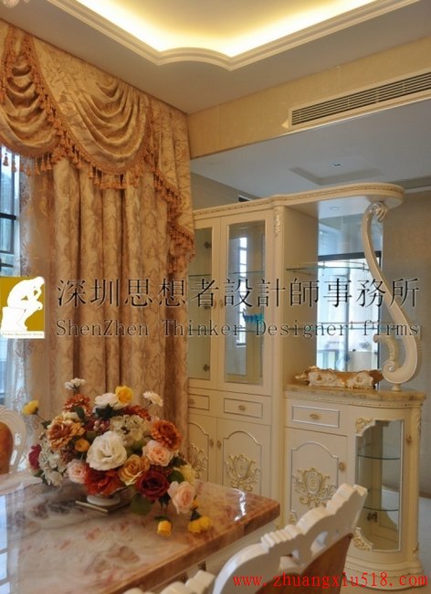 欧式风格餐厅酒柜装修效果图