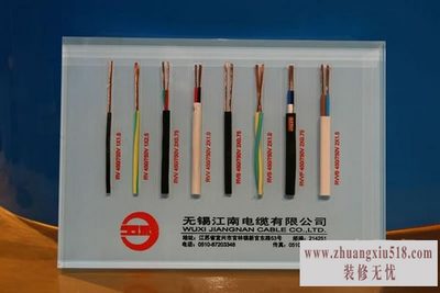ϵ±