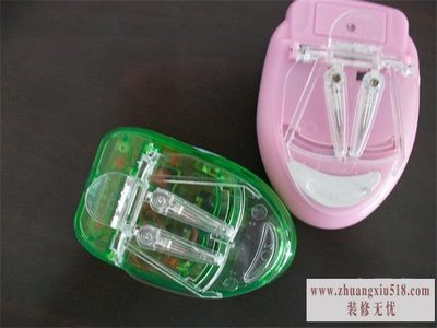 万能充电器正负极