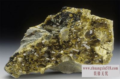 绿帘石