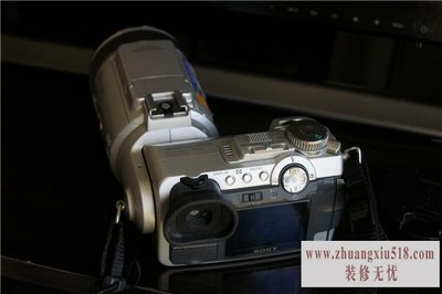sonyf717
